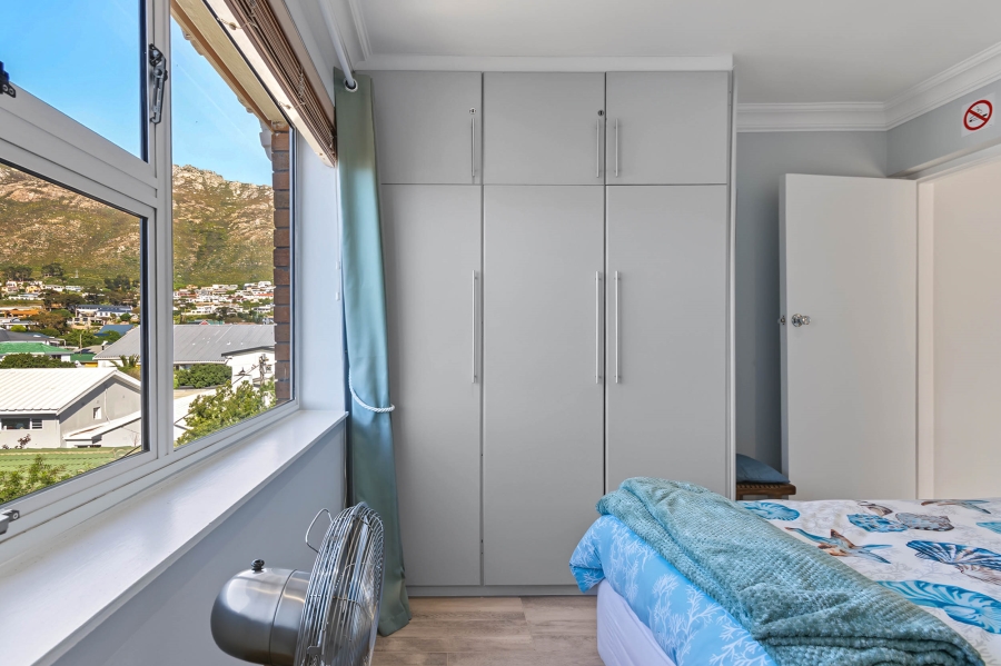 4 Bedroom Property for Sale in Gordons Bay Village Western Cape